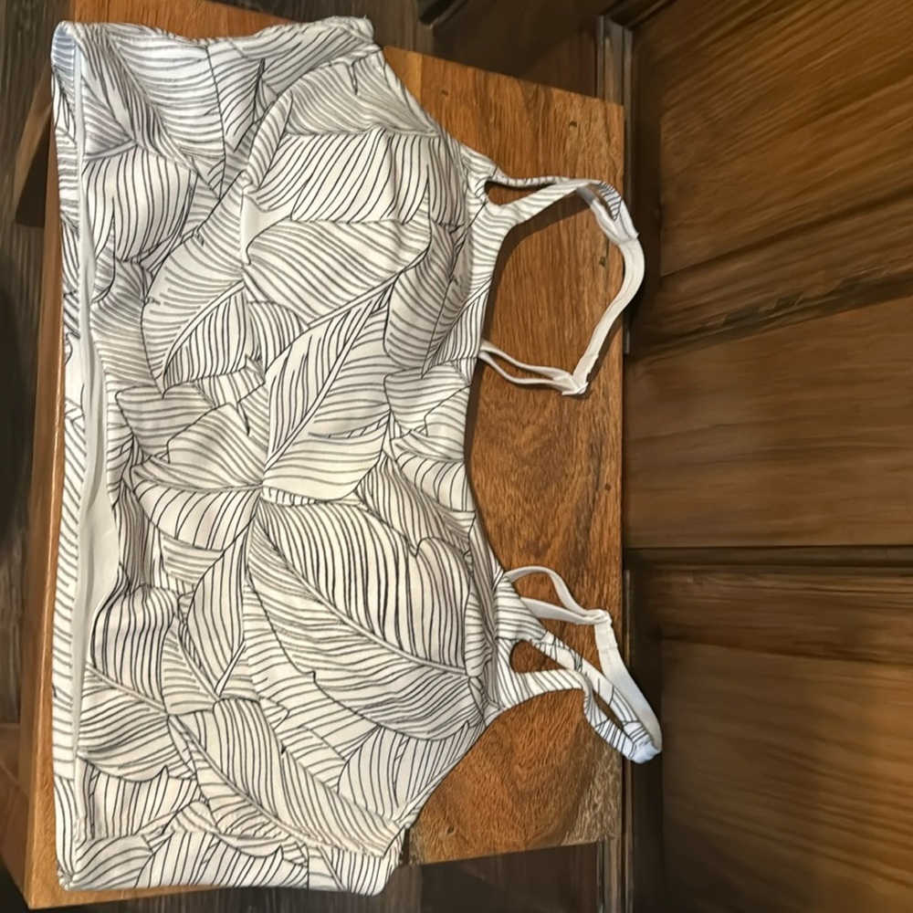 Victoria’s Secret OnPoint sports bra